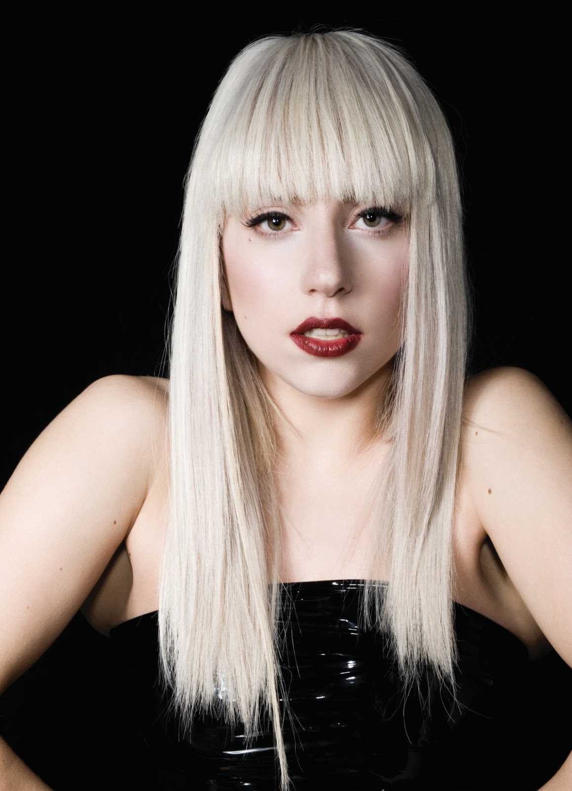 Lady Gaga drži prvi koncert u svemiru 2015. godine?!