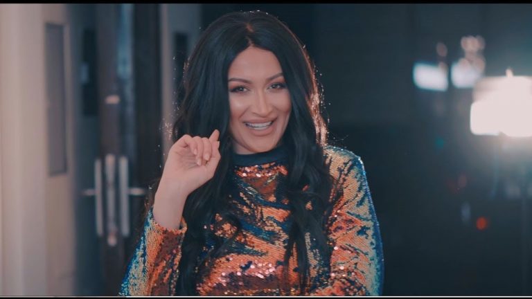 Andreana Cekic – Zauvek Ti Pripadam