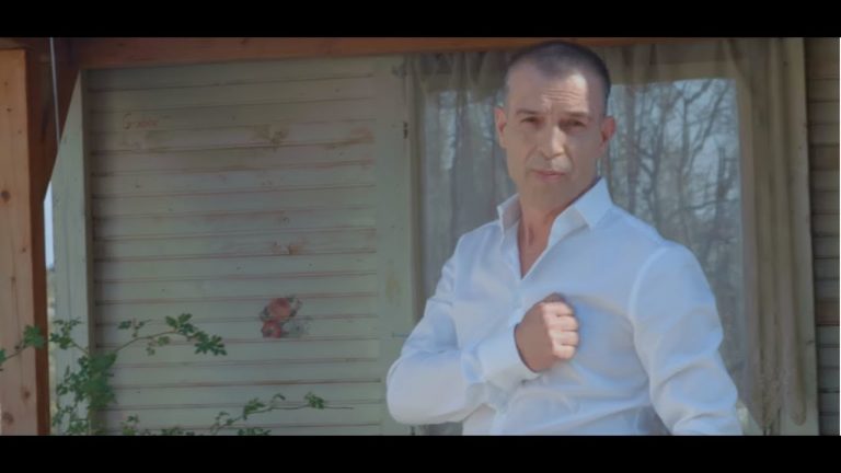 Kadir Nukic – Nemoj Nikad Ti Da Places